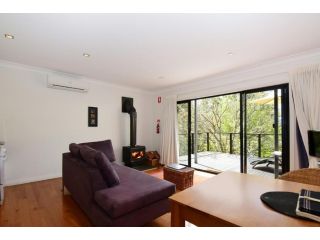 Cloudsong Chalet 2 - Close to the village centre! Guest house, Kangaroo Valley - 4