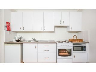 Cloudsong Chalet 2 - Close to the village centre! Guest house, Kangaroo Valley - 5