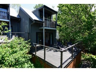 Cloudsong Chalet 4 - Close to the village centre! Guest house, Kangaroo Valley - 1