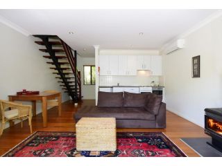 Cloudsong Chalet 4 - Close to the village centre! Guest house, Kangaroo Valley - 4