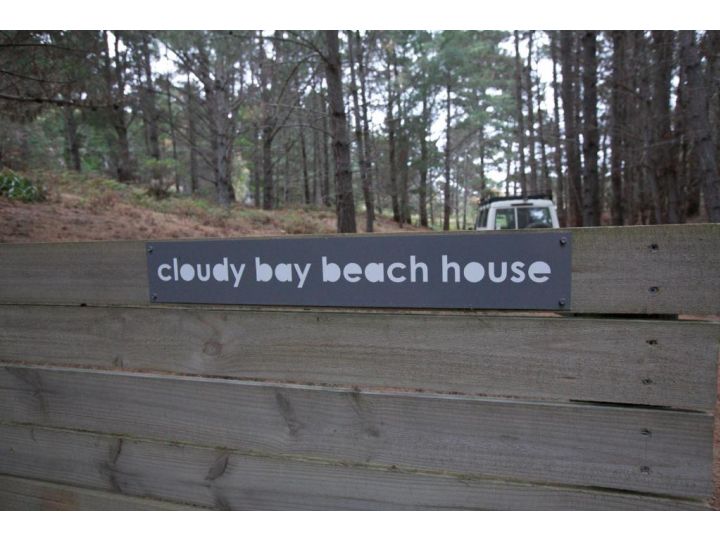 Cloudy Bay Beach House Guest house, South Bruny - imaginea 13