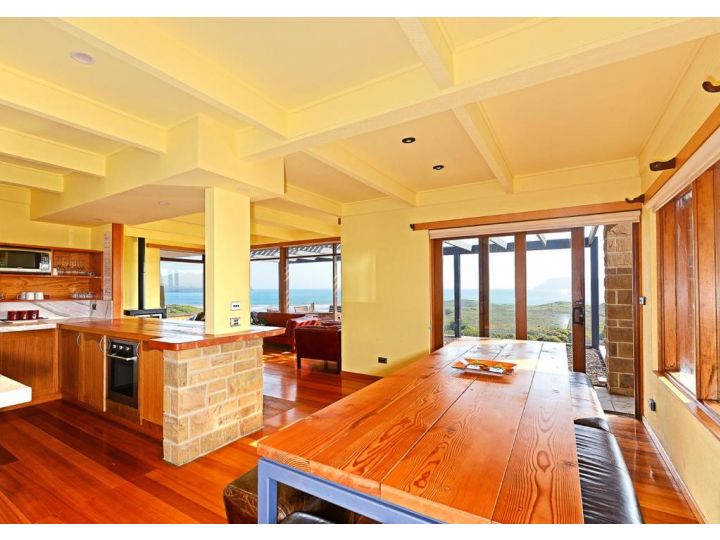 Cloudy Bay Villa Guest house, South Bruny - imaginea 3