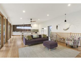 Clovelly Guest house, Lorne - 2