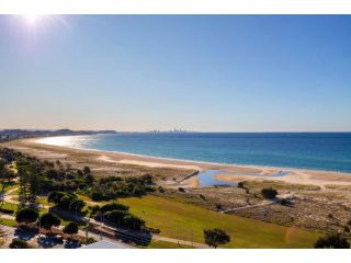 Club Wyndham Kirra Beach Aparthotel, Gold Coast - 1