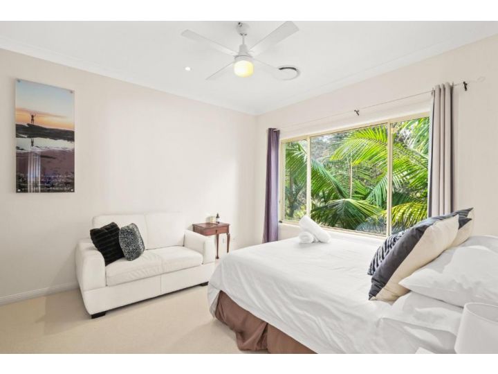 Coastal Castle with Piano Movie Room and Library Guest house, Gosford - imaginea 17