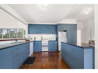 Coastal Haven Guest house, Anglesea - 3