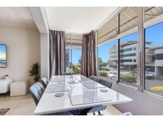 Coastal Holiday stay, close to everything Apartment, Maroochydore - 3
