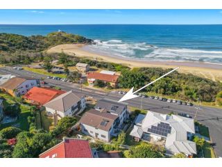 Coastal Vibes at Lighthouse - beachfront apartment Apartment, Port Macquarie - 2