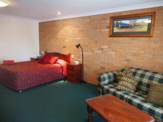 Cobar Town & Country Motor Inn Hotel, New South Wales - 4