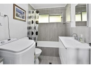Cocomo Guest house, Point Lookout - 1