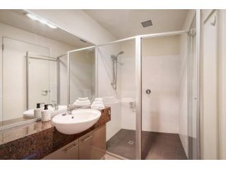 Sub Penthouse Luxe suit, CBD, secure parking, Apartment, Hobart - 1