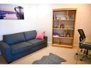 Sub Penthouse Luxe suit, CBD, secure parking, Apartment, Hobart - 5