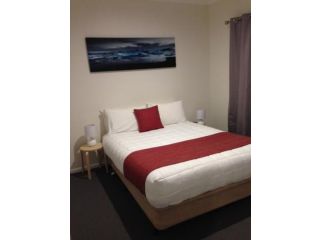 Colonial Lodge Motor Inn Hotel, Yass - 4