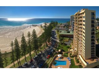 Columbia Beachfront Apartments on Rainbow Bay Aparthotel, Gold Coast - 2