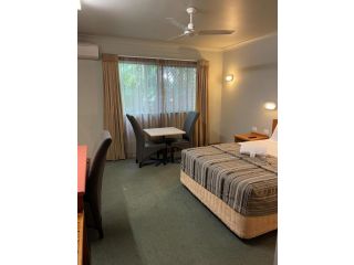 Cannon Park Motel Hotel, Cairns - 2