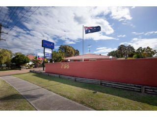 Lake Macquarie Motor Inn Hotel, Belmont - 3