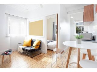 Comfortable 1Bed Unit Right Near Bondi Beach - FAST WIFI For Working At Home Apartment, Sydney - 2