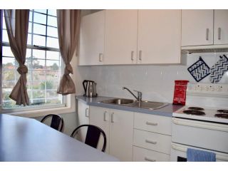 Comfortable 3 Bedroom Apartment In Trendy Haberfield Apartment, Sydney - 3