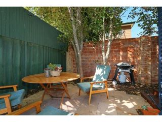 Comfortable Stylish Flat in Heart of Fremantle Guest house, Perth - 1