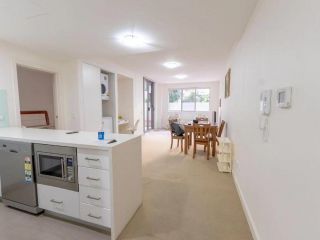 Comfy One Bedroom Apartment with Free Parking Apartment, New South Wales - 1
