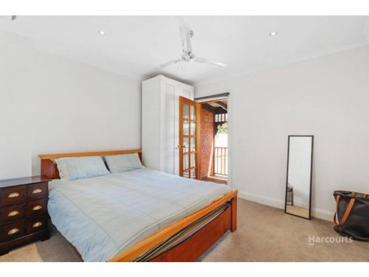Comfy terrace with balcony- stroll cafes & city Guest house, Hobart - imaginea 5