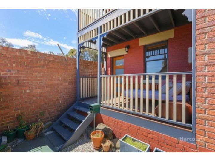 Comfy terrace with balcony- stroll cafes & city Guest house, Hobart - imaginea 2