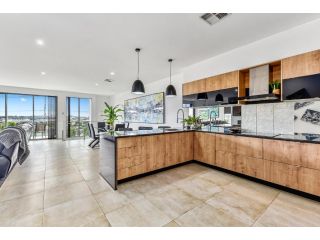 CONROE EXECUTIVE TOWNHOUSE - MODERN & STYLISH Apartment, Mount Gambier - 1