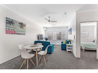 Convenient Location In Shoal Bay Apartment, Shoal Bay - 2