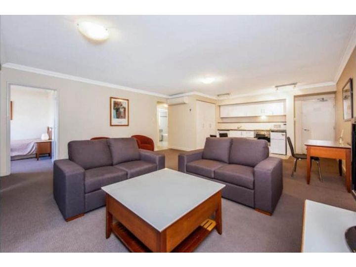 Conveniently located 2 Bedroom Apartment In The CBD Apartment, Perth - imaginea 8