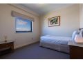 Conveniently located 2 Bedroom Apartment In The CBD Apartment, Perth - thumb 7
