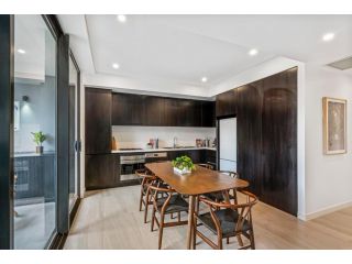 Contemporary unit next to Darling Harbour, CBD Apartment, Sydney - 5