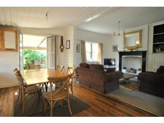 Cooma Cottage Guest house, Cooma - 1