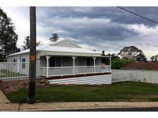 Cooma Luxe Guest house, Cooma - 1