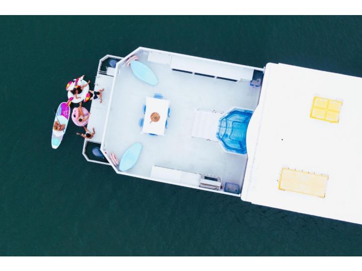Coomera Houseboats Boat, Gold Coast - imaginea 9
