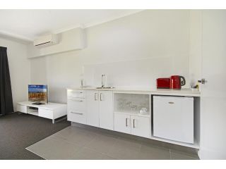 Cooroy Luxury Motel Apartments Hotel, Queensland - 5