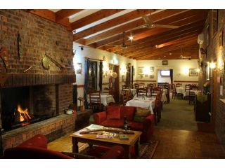 Copper Country Motor Inn & Restaurant Hotel, Queensland - 4