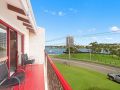 Coral Gardens unit 2 - Water views and easy walk to Twin Towns Services Club Apartment, Coolangatta - thumb 2