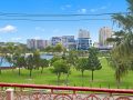 Coral Gardens unit 2 - Water views and easy walk to Twin Towns Services Club Apartment, Coolangatta - thumb 3
