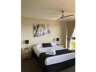 Coral Towers Holiday Suites Aparthotel, Cairns - 5