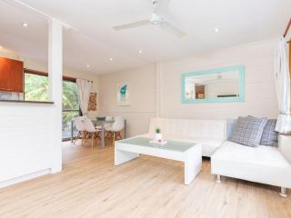 Coral's @ Elizabeth Beach Guest house, Elizabeth Beach - 2