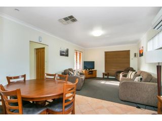Coranda Lodge Hotel, Western Australia - 2