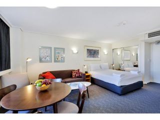 Cosmopolitan apartment at College St Apartment, Sydney - 1
