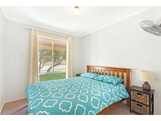 Cosy shack close to surf beaches, river and shops Guest house, Goolwa - 4