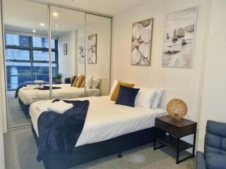 Cosy Stays @ Melbourne CITY Super CBD Location Apartment, Melbourne - 5