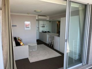 Cosy studio with a large balcony and a great view! Apartment, Sydney - 5