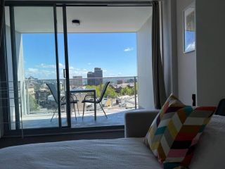 Cosy studio with a large balcony and a great view! Apartment, Sydney - 3