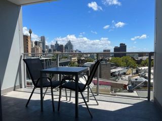 Cosy studio with a large balcony and a great view! Apartment, Sydney - 2