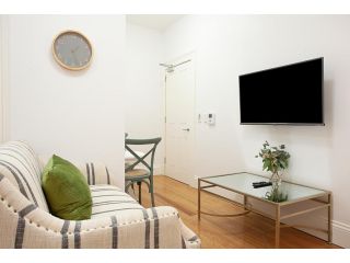 Funky Inner West Studio with Private Patio Apartment, Sydney - 3