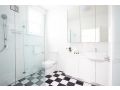 Funky Inner West Studio with Private Patio Apartment, Sydney - thumb 9