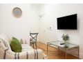 Funky Inner West Studio with Private Patio Apartment, Sydney - thumb 3